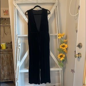 Storia velvet deep v jumpsuit